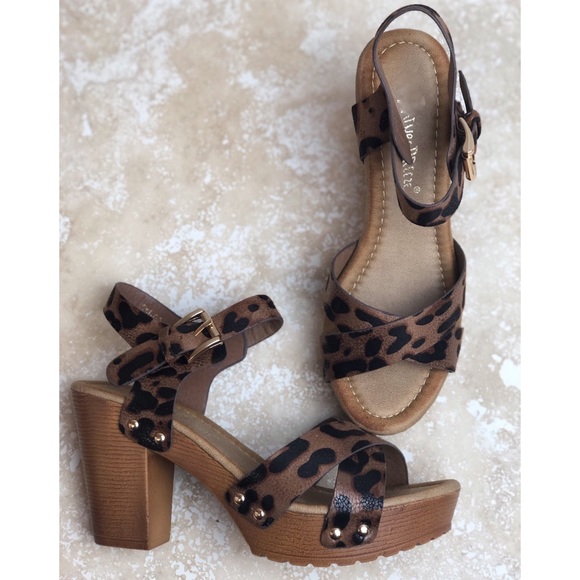 Shoes - Leopard print sandals